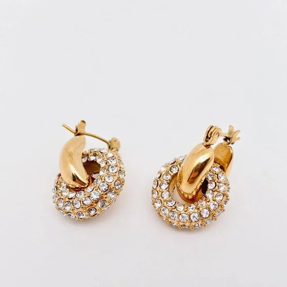 Cubic Zirconia Donut Design Huggie Earrings - Picture 3 of 4